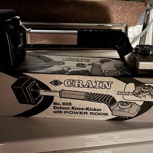 Crain deluxe knee kicker